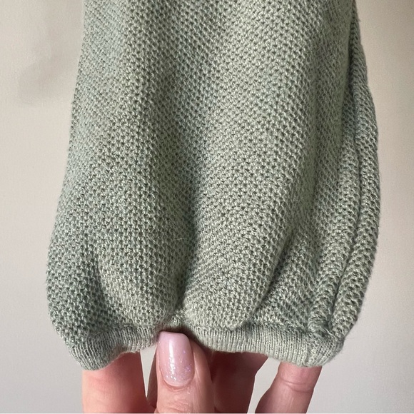 Forever 21 Sage Green Cropped Drawstring Top - Picture 4 of 8